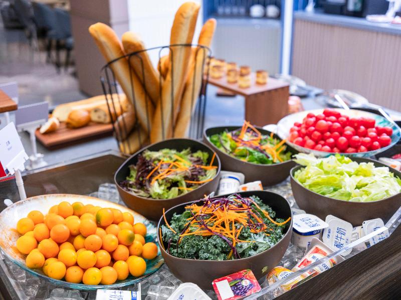 Holiday Inn Express Jinan Quancheng Square by IHG image