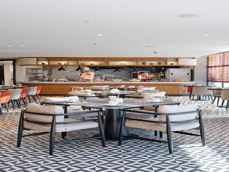 Crowne Plaza Istanbul Zeytinburnu by IHG image