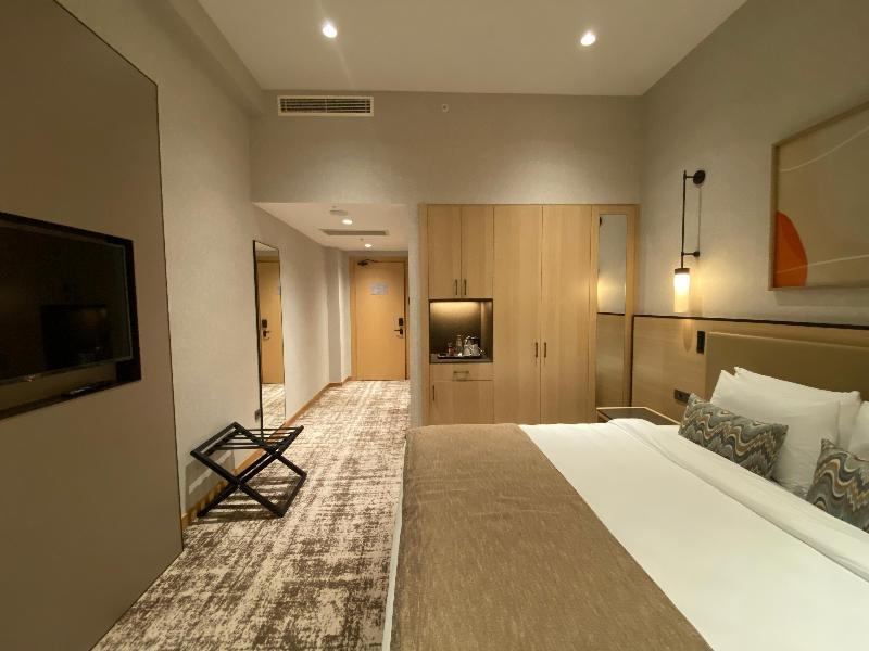 Crowne Plaza Istanbul Zeytinburnu by IHG image