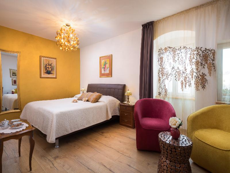 Romantic Luxury Rooms image