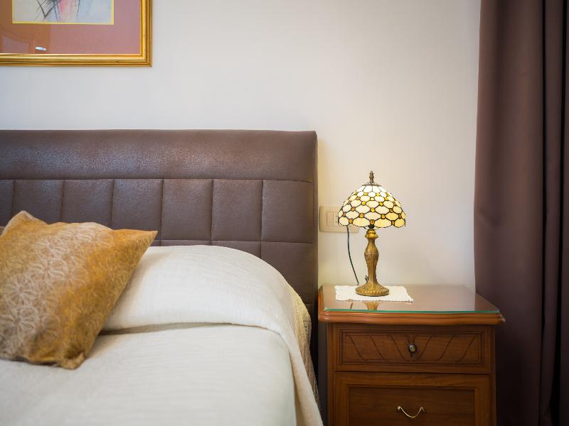 Romantic Luxury Rooms image