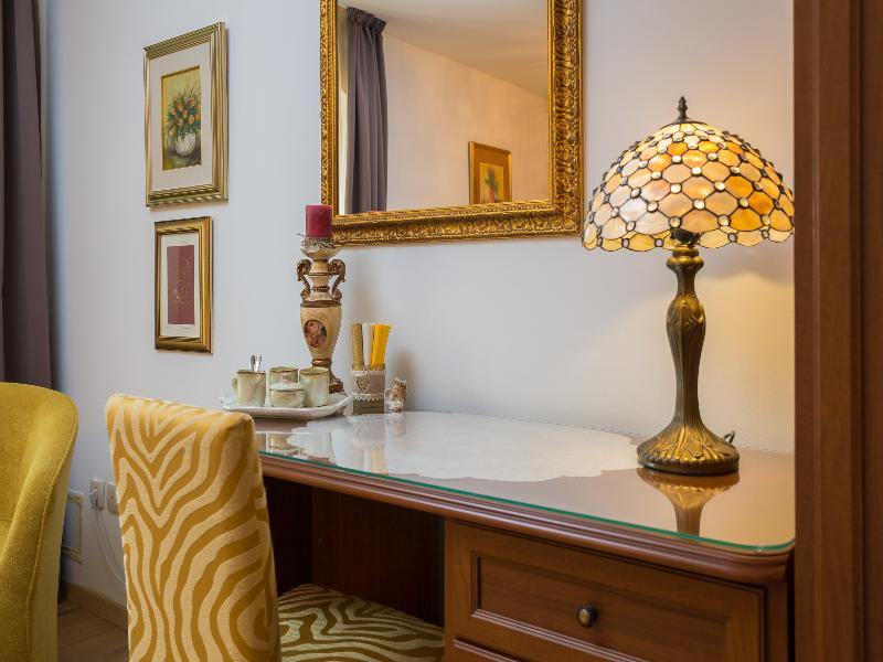 Romantic Luxury Rooms image