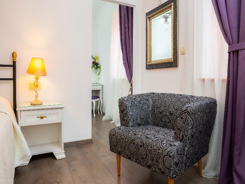 Romantic Luxury Rooms image