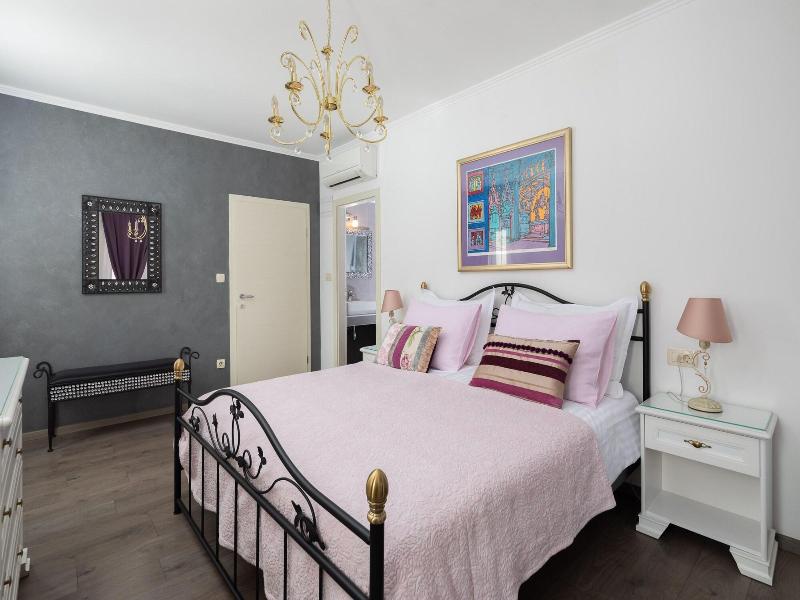 Romantic Luxury Rooms image