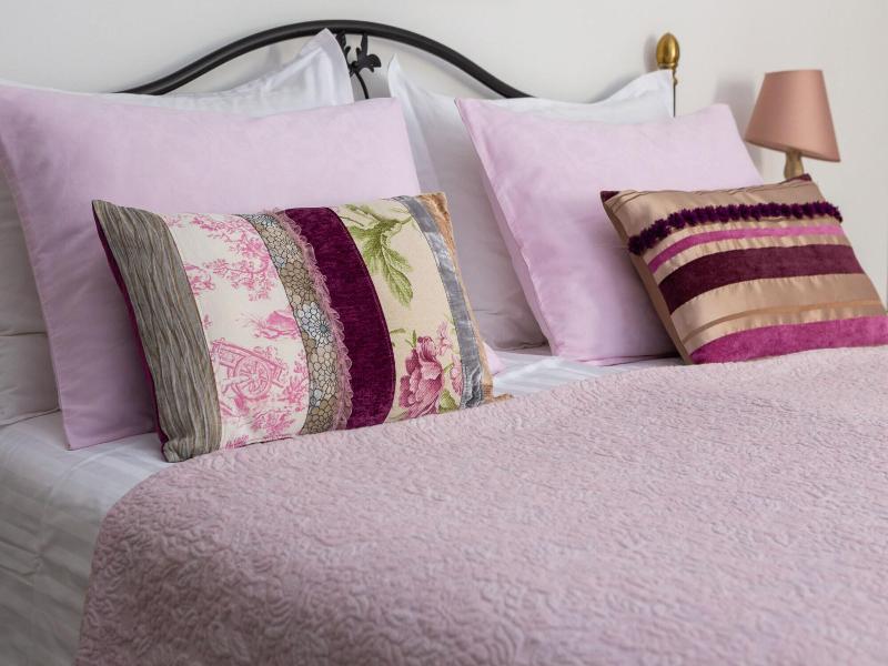 Romantic Luxury Rooms image