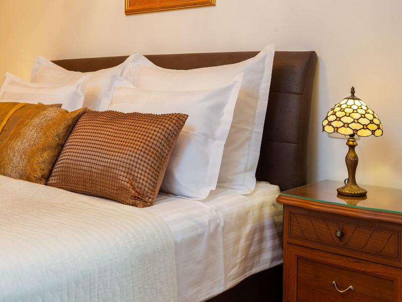 Romantic Luxury Rooms image