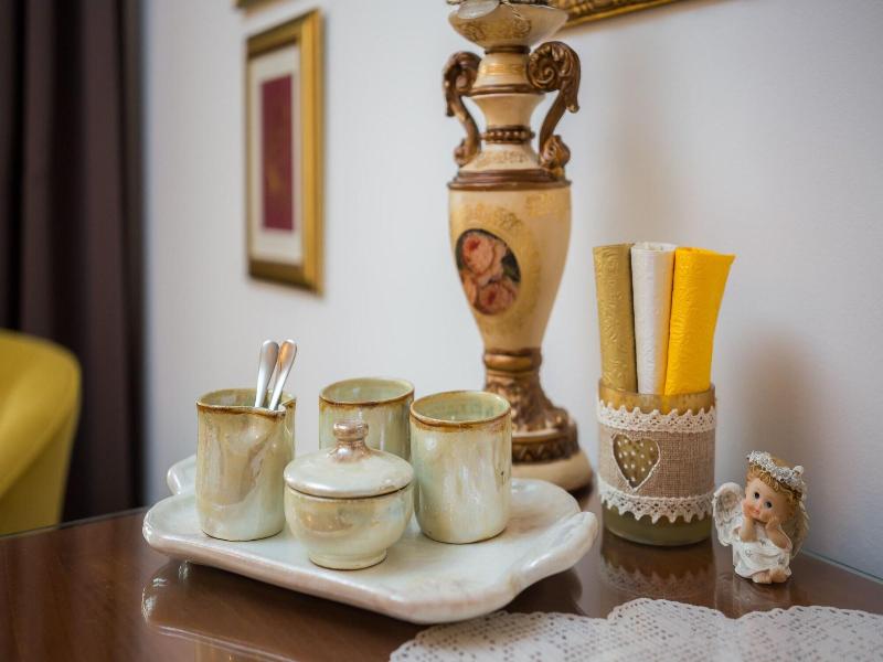 Romantic Luxury Rooms image