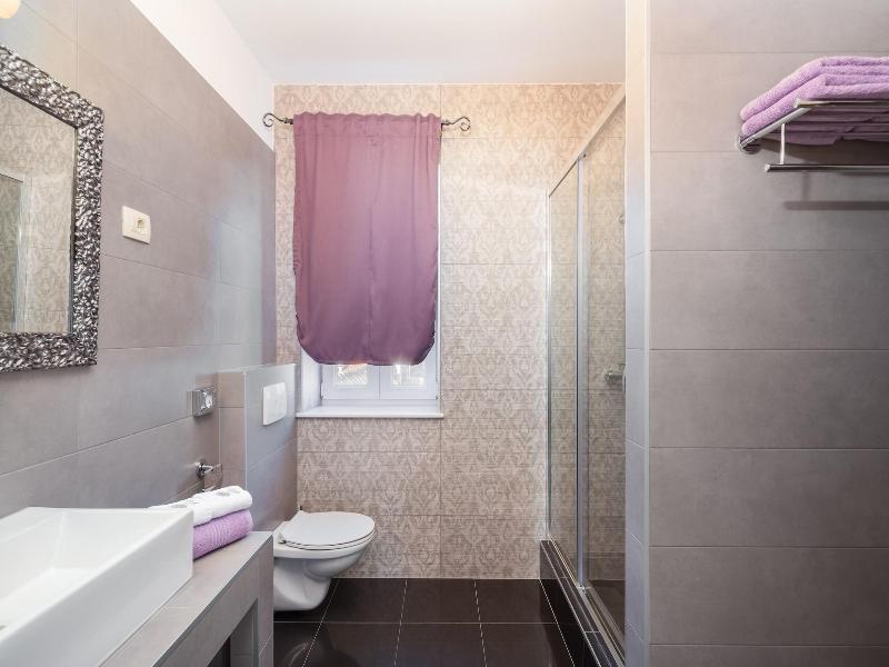 Romantic Luxury Rooms image