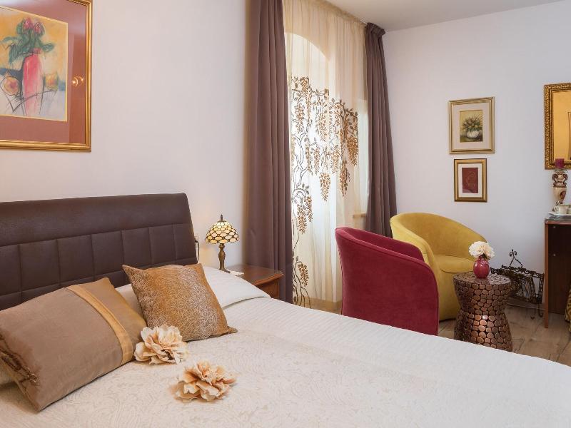Romantic Luxury Rooms image