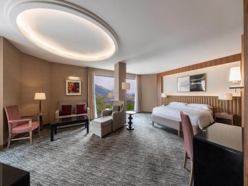 Swiss Grand Hotel image