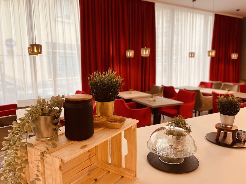 Dormero Hotel Hof image