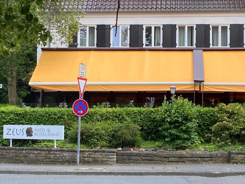 Hotel Und Restaurant Zeus image