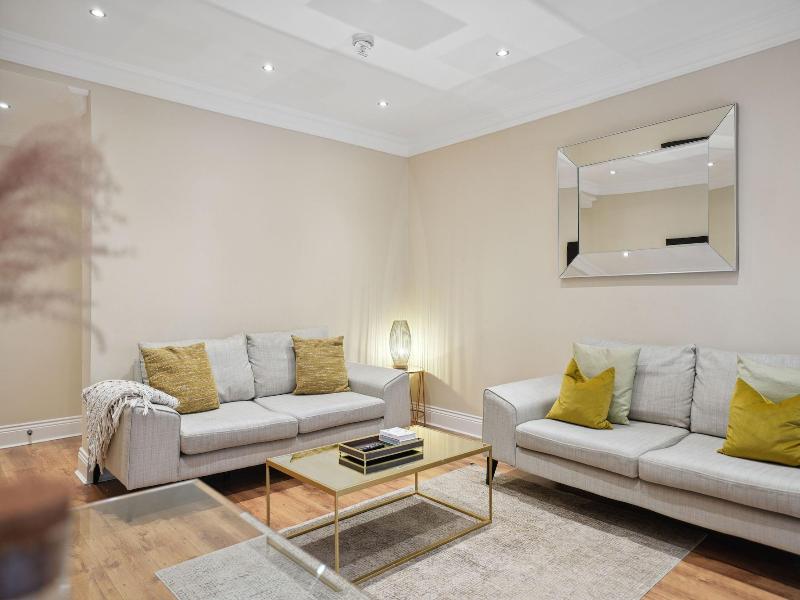 Blythswood Apartment image