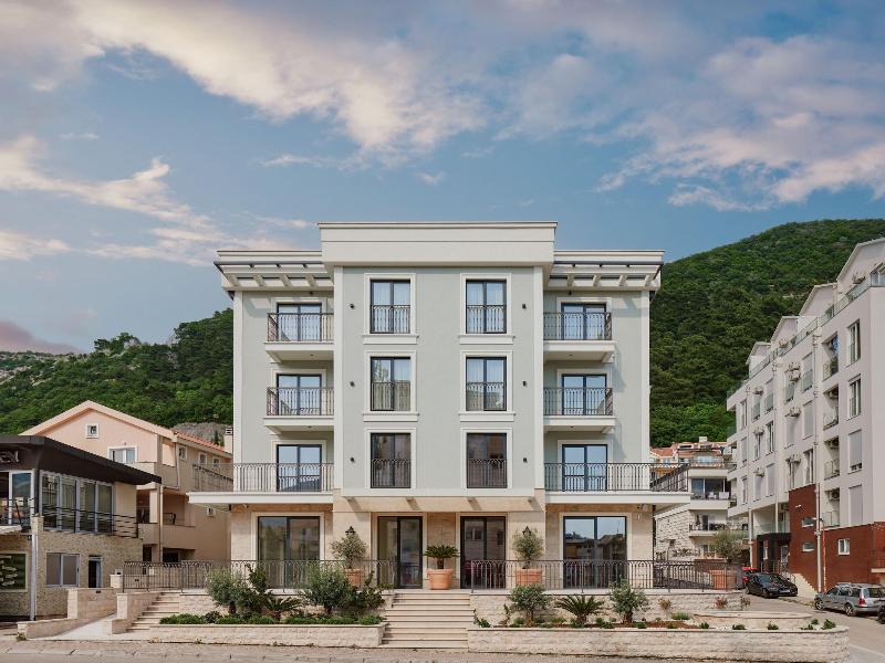 Hotel Diplomat image