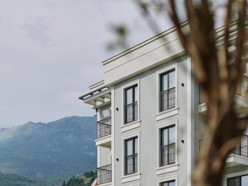 Hotel Diplomat image
