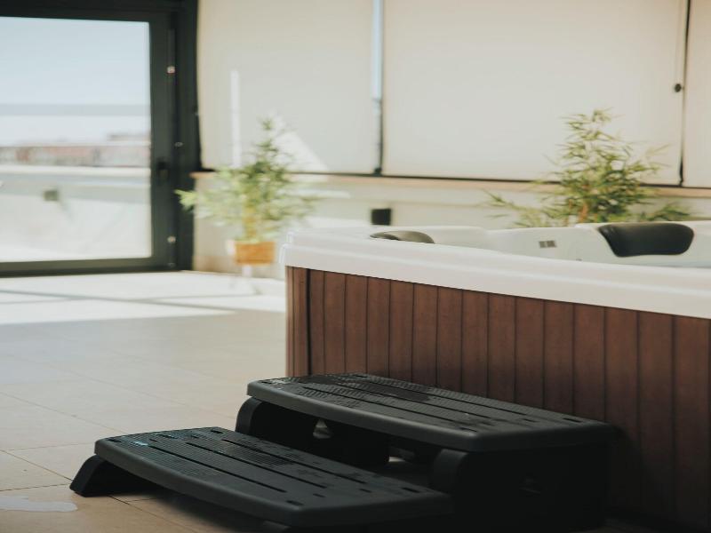 Hotel Diplomat image