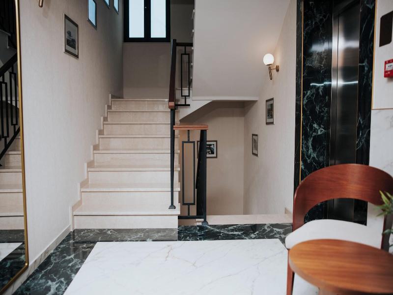 Hotel Diplomat image