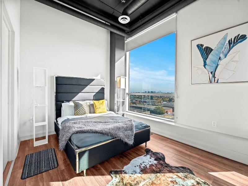 Bright Suites Finch West image