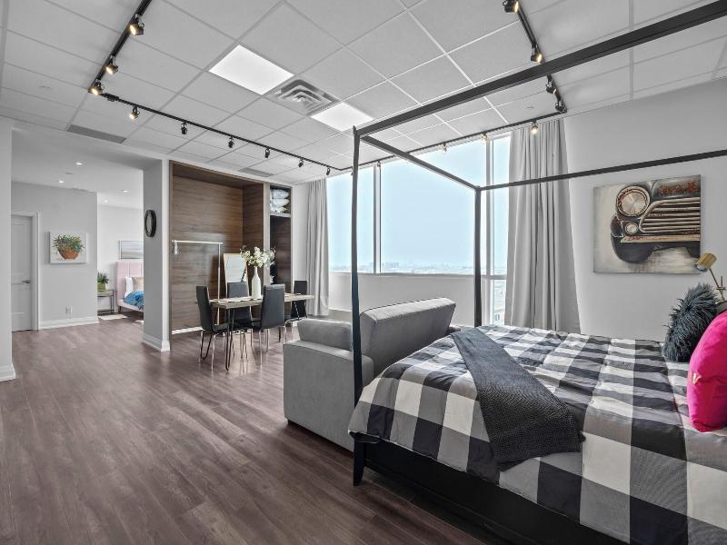 Bright Suites Finch West image
