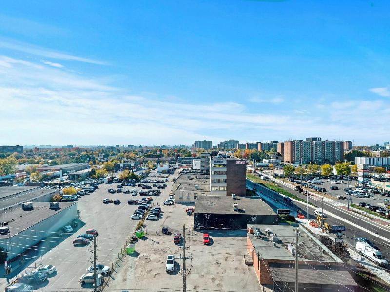 Bright Suites Finch West image