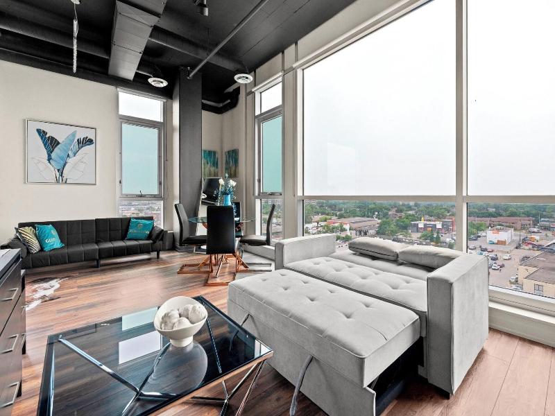 Bright Suites Finch West image