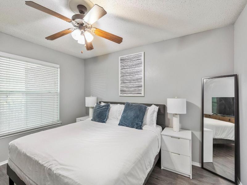 Landing Grand Prairie image