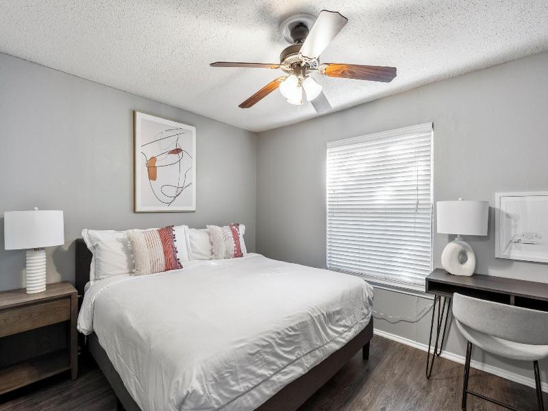 Landing Grand Prairie image