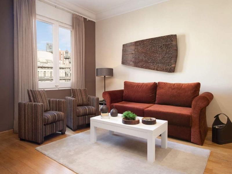 Enjoybcn Coliseum Apartments image