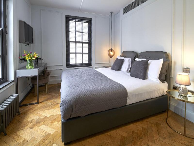 London Paddington Apartments image