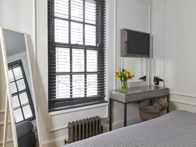London Paddington Apartments image