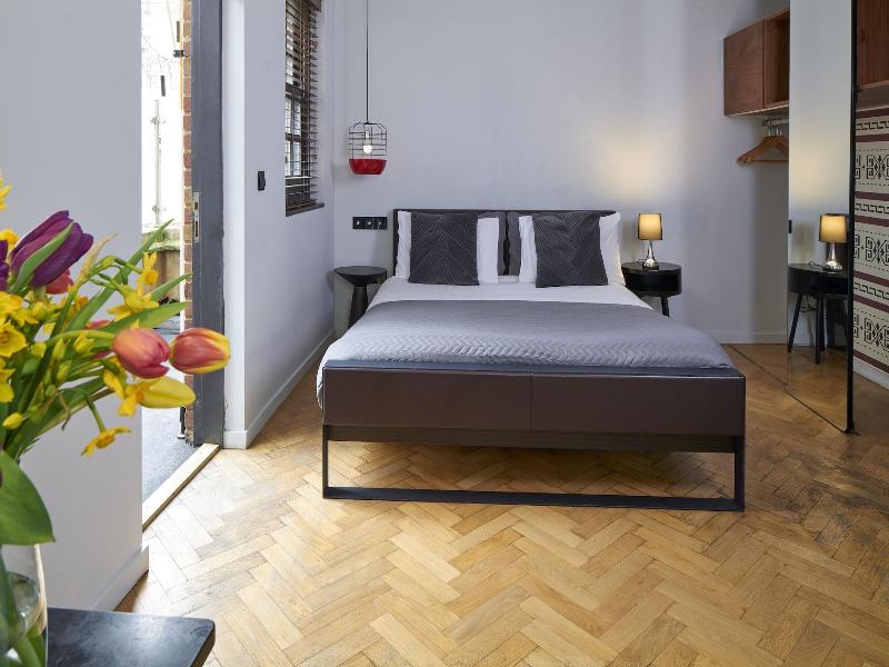 London Paddington Apartments image