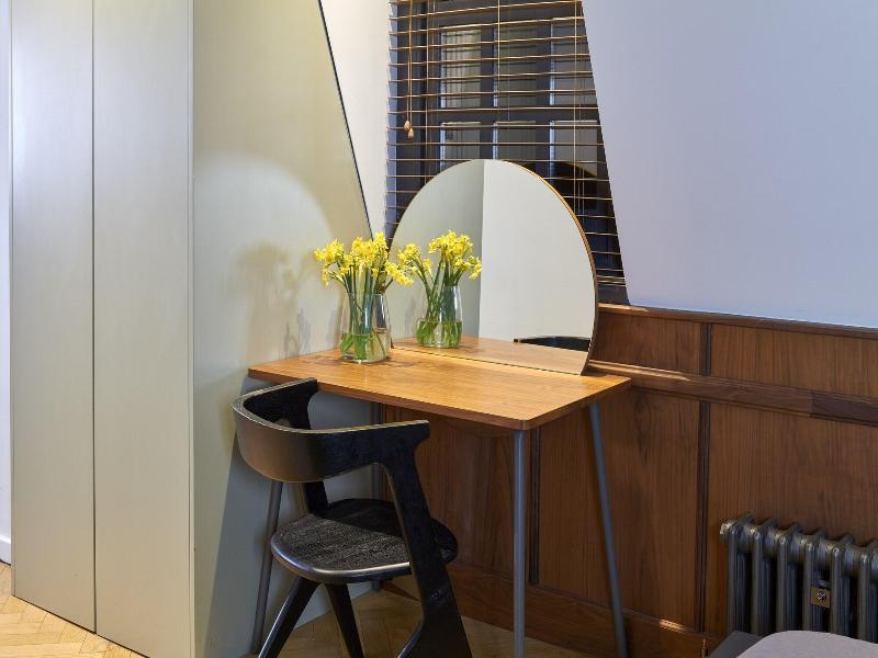 London Paddington Apartments image