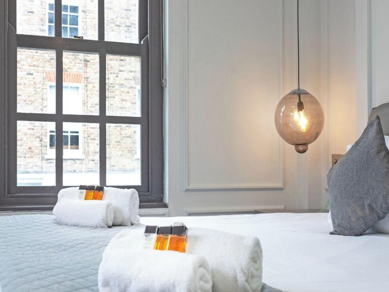 London Paddington Apartments image