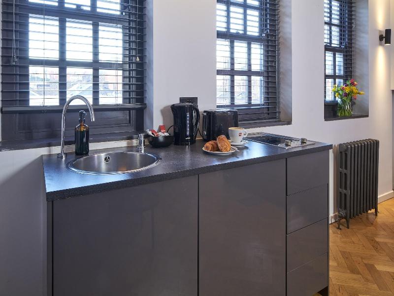 London Paddington Apartments image
