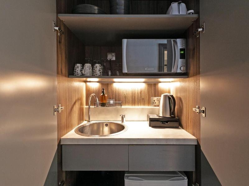 London Paddington Apartments image