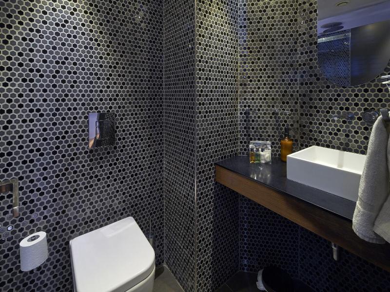London Paddington Apartments image