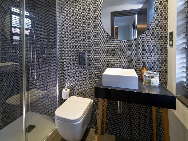 London Paddington Apartments image