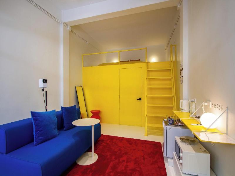 Dear Sunday Hometel Bangkok image