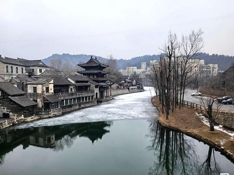 Atrium Fengzhu Homestay image
