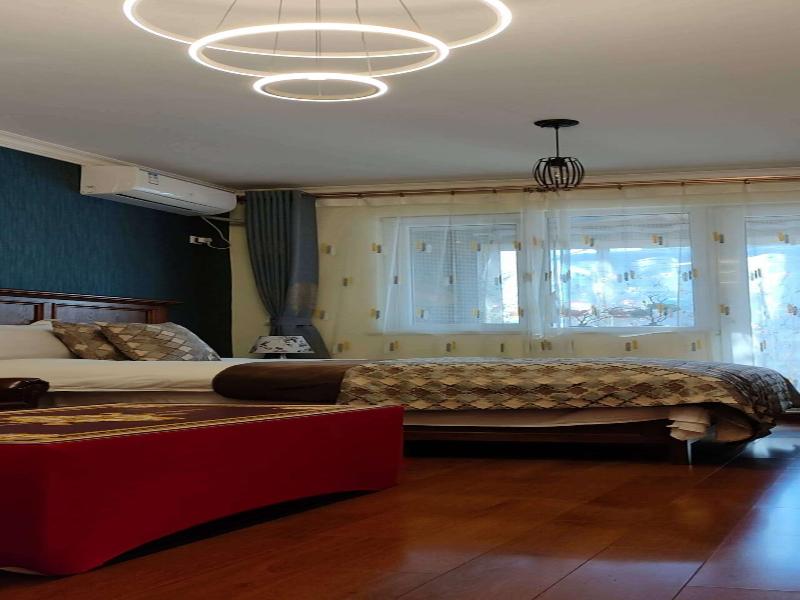 Atrium Fengzhu Homestay image