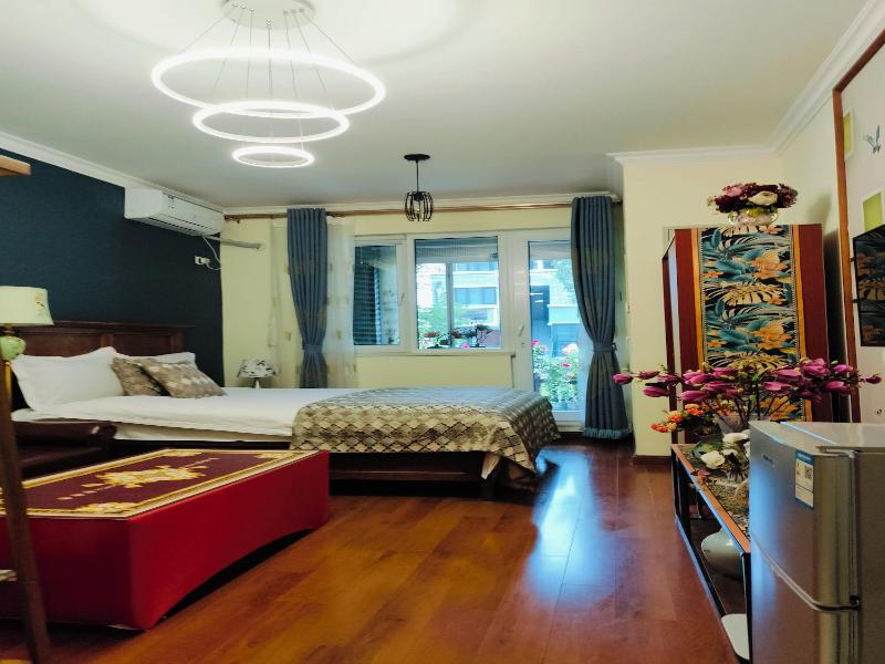 Atrium Fengzhu Homestay image