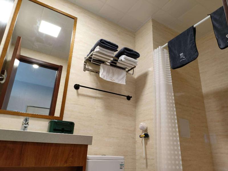 Atrium Fengzhu Homestay image