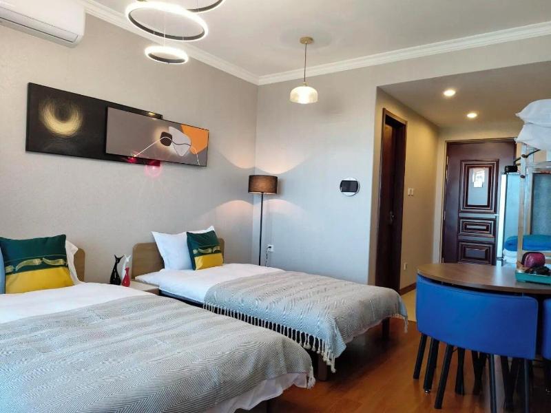Atrium Fengzhu Homestay image
