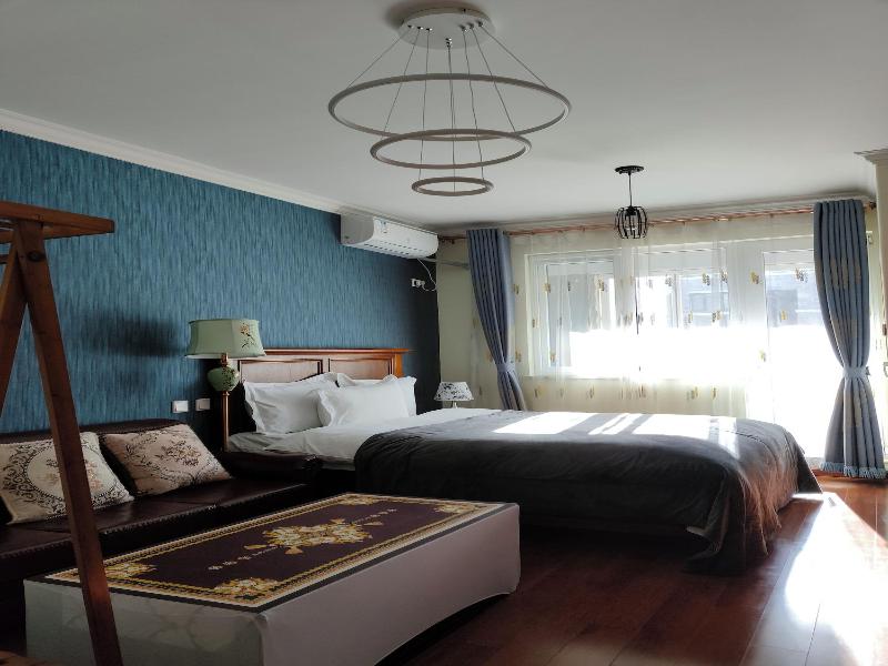 Atrium Fengzhu Homestay image
