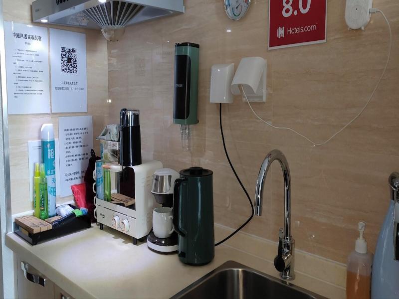 Atrium Fengzhu Homestay image