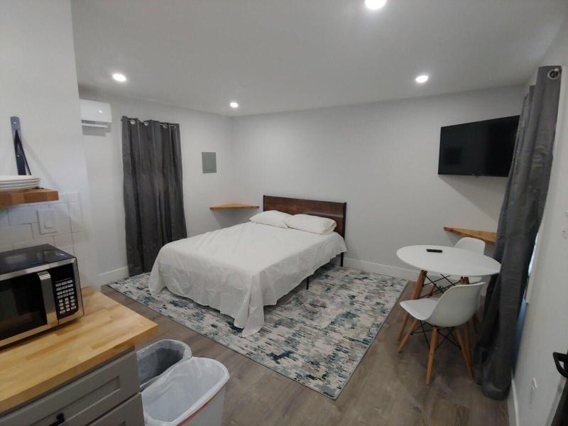 Vermont Suites image