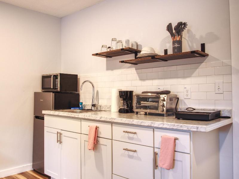 Vermont Suites image