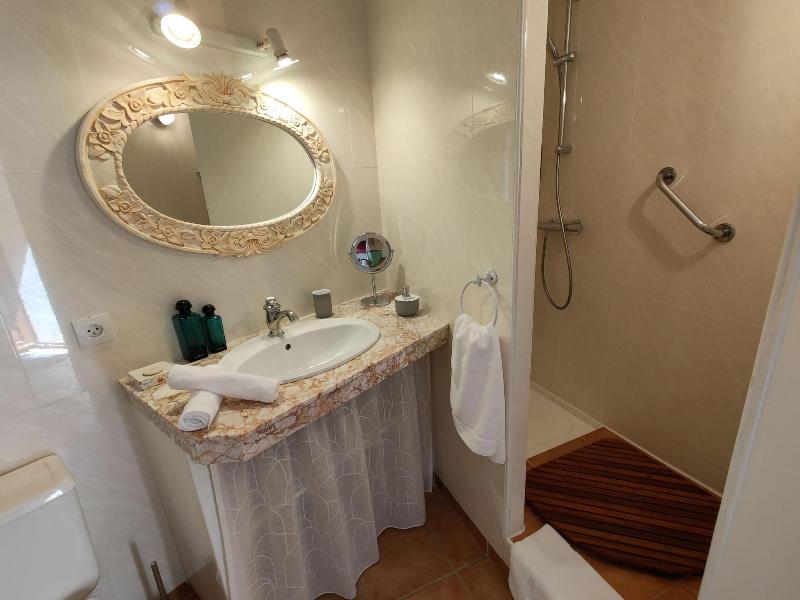 Chambres D'hôtes Peu Del Causse Spa image