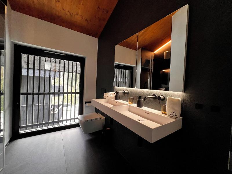 Black Summit Boutique Resort Laax image
