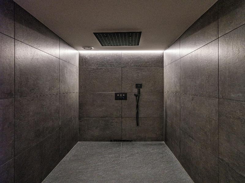 Black Summit Boutique Resort Laax image